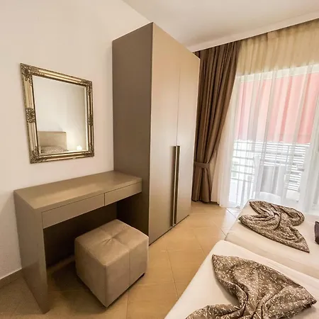 イン Location, Two Bedrooms 973 ゴーレム