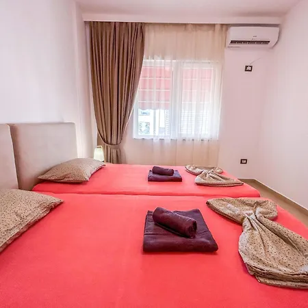 Location, Two Bedrooms 973