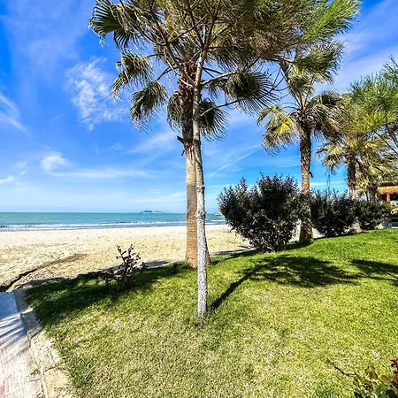 イン Location, Two Bedrooms 973 *